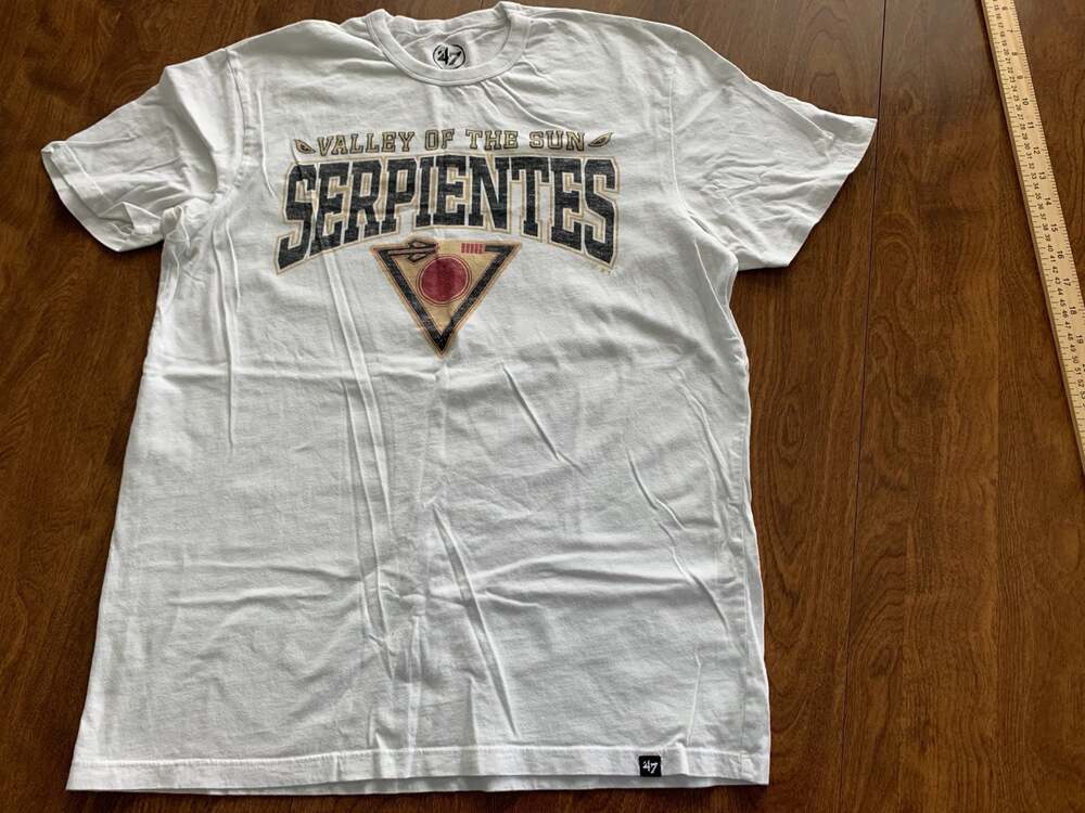 47 Brand Valley of the Sun Serpientes Arizona Diamondbacks Graphic T-Shirt M